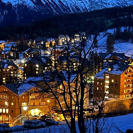 Le Perce-Neige Centre Station Apartment ริซูล ภายนอก รูปภาพ