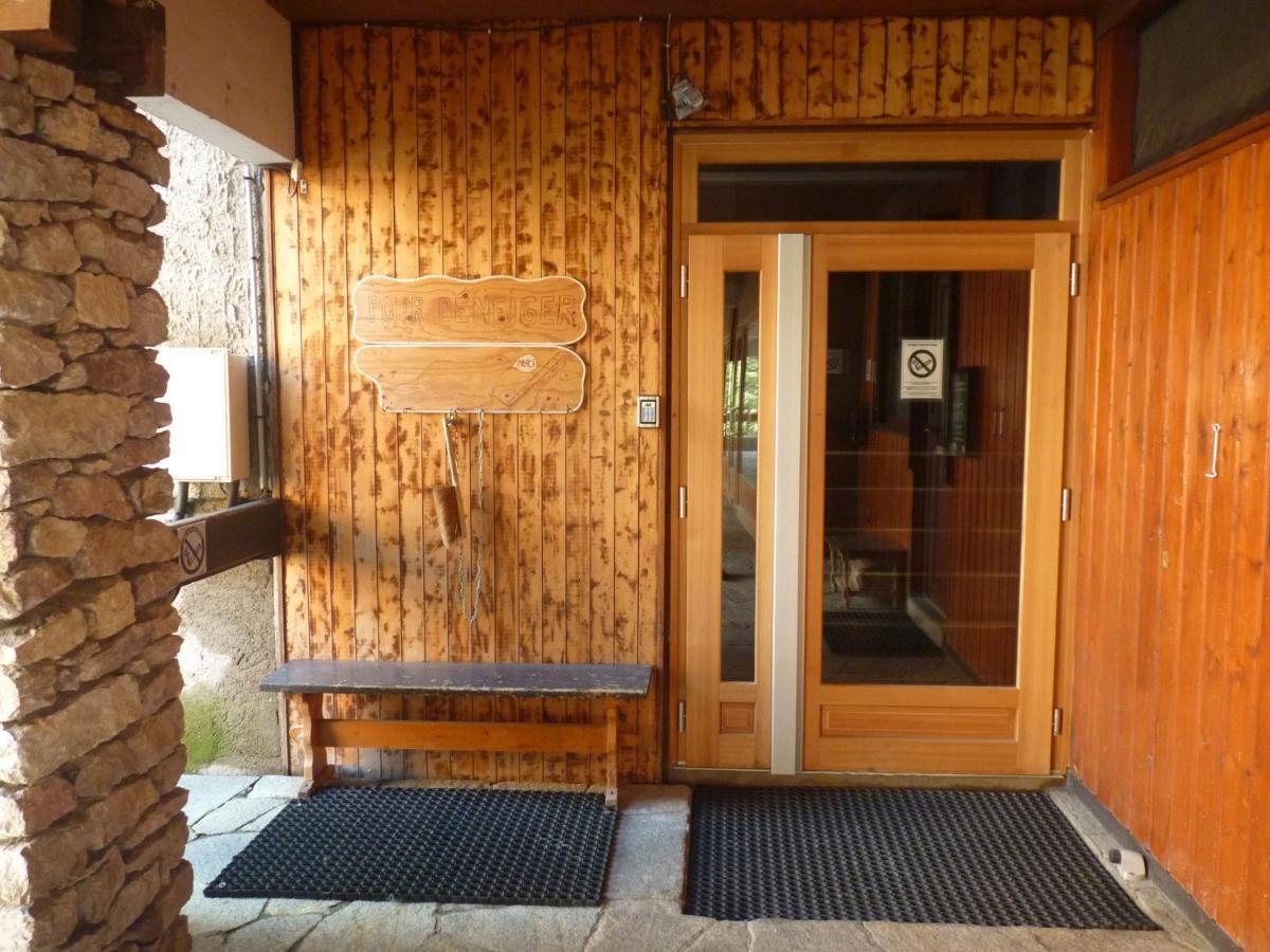 Le Perce-Neige Centre Station Apartment ริซูล ภายนอก รูปภาพ